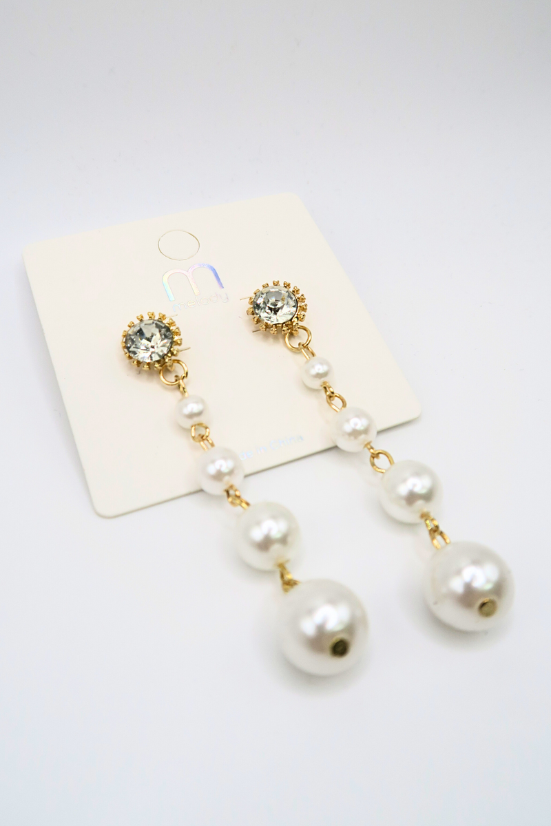 Jeans Warehouse Hawaii - DANGLE - PEARL DANGLE EARRINGS | By ODIN FASHION CORP