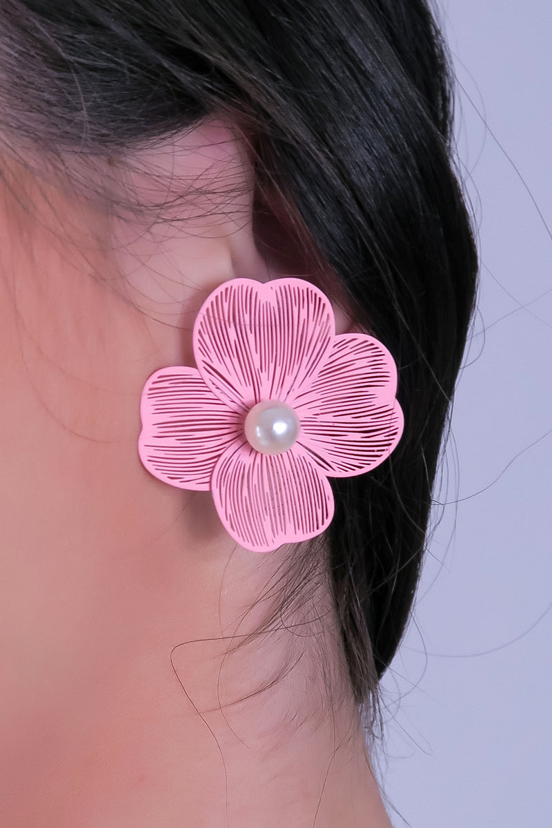 Jeans Warehouse Hawaii - STUDS - FLOWER EARRING | By ODIN FASHION CORP