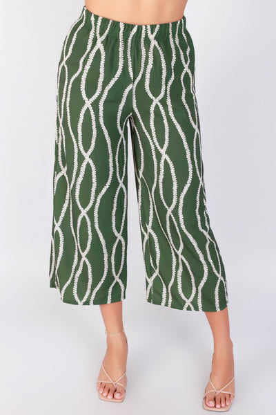 Jeans Warehouse Hawaii - PRINT WOVEN CAPRI'S - LEI MOMI CAPRI PANTS | By LUZ