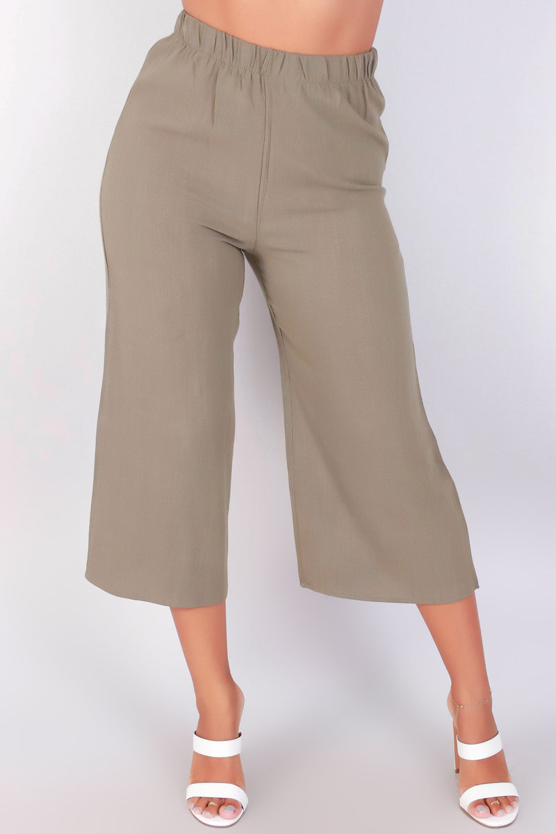 Jeans Warehouse Hawaii - SOLID WOVEN CAPRI&