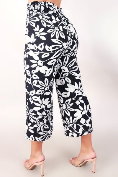 Jeans Warehouse Hawaii - PRINT WOVEN CAPRI'S - CLEAR THE AIR CAPRI PANTS | By LUZ