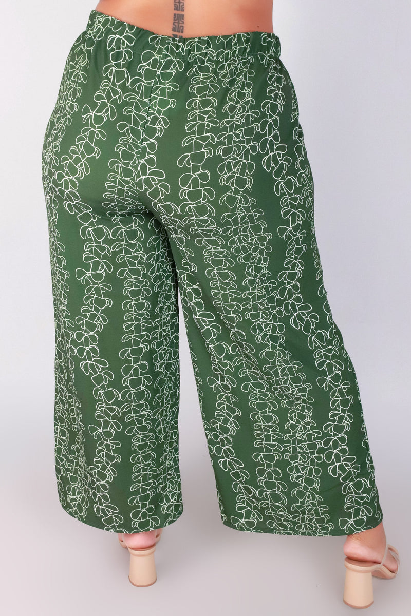 Jeans Warehouse Hawaii - PLUS PRINT WOVEN CAPRI&