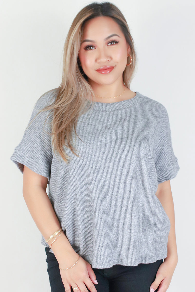 Jeans Warehouse Hawaii - S/S SOLID KNIT TOPS - SHORT SLEEVE RIBBED TOP | By GILLI