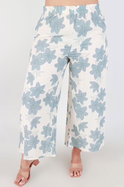 Jeans Warehouse Hawaii - PLUS PRINT WOVEN CAPRI'S - LILY CAPRI PANTS | By LUZ