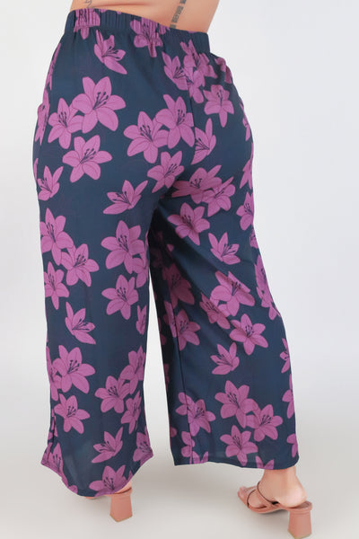 Jeans Warehouse Hawaii - PLUS PRINT WOVEN CAPRI'S - LILY CAPRI PANTS | By LUZ