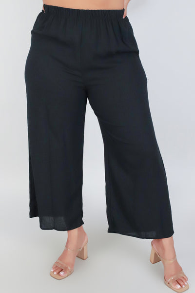 Jeans Warehouse Hawaii - PLUS PLUS WOVEN CASUAL CAPRIS - LOOK ME UP CAPRI PANTS | By SKY PLUS