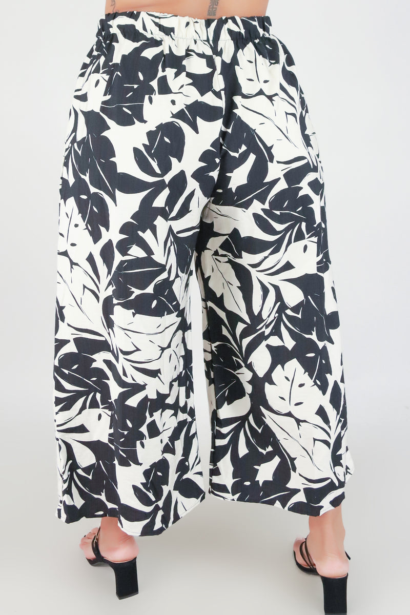 Jeans Warehouse Hawaii - PLUS PRINT WOVEN CAPRI&