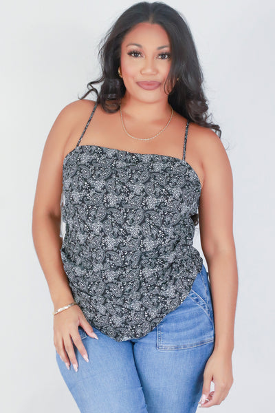 Jeans Warehouse Hawaii - PLUS S/L PRINT WOVEN TOPS - HELPING HANDS TOP | By ZENOBIA