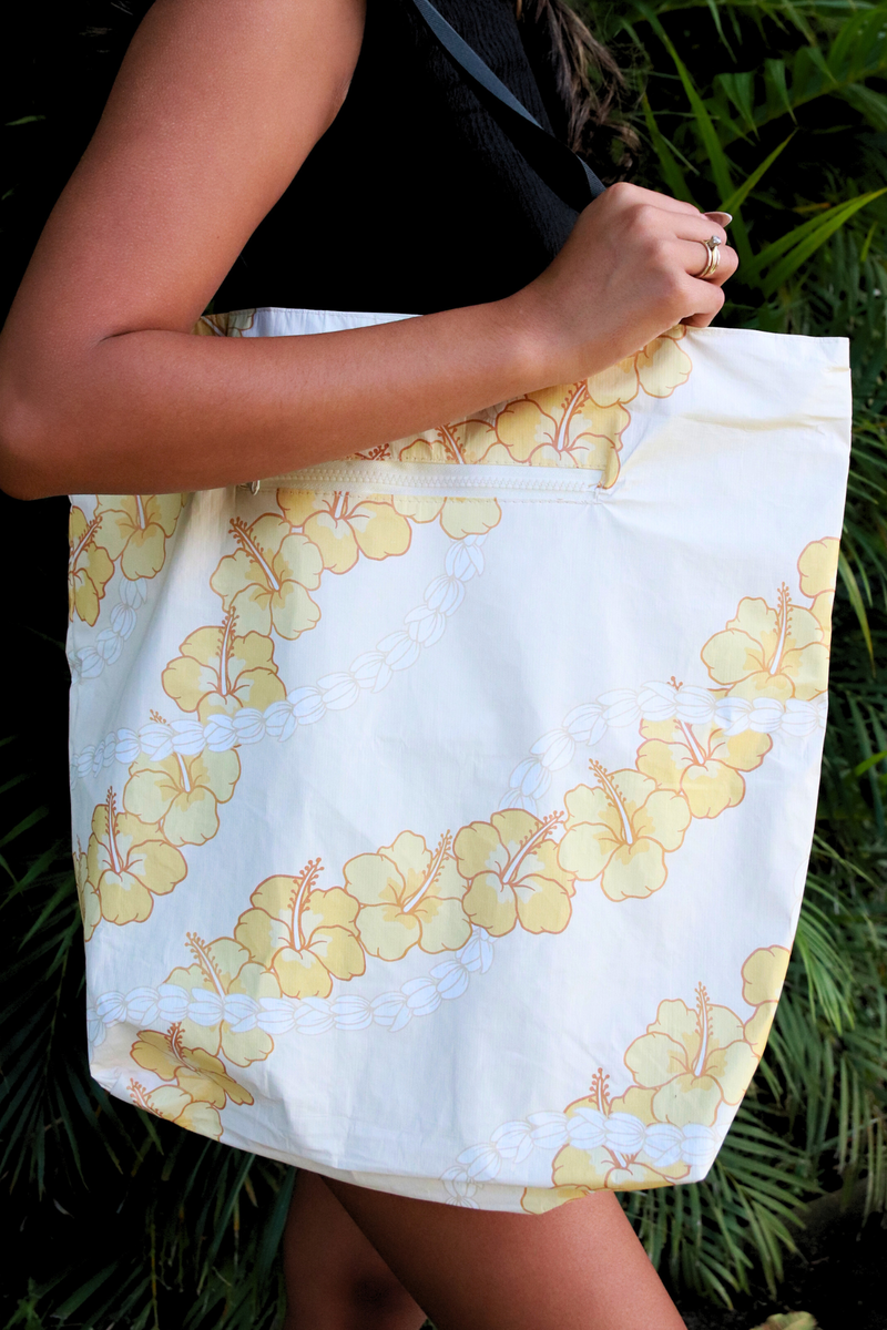 Jeans Warehouse Hawaii - TOTES - HIBISCUS PIKAKE TOTE | By GREENWELL PROMOTIONS LTD